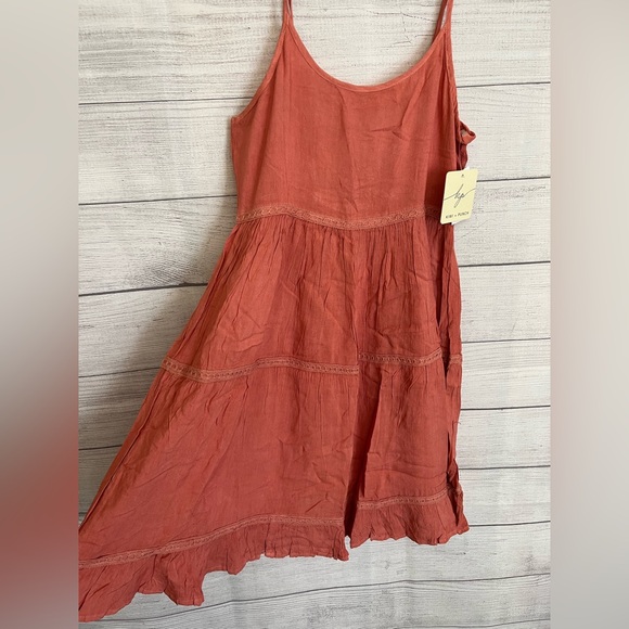 Kiwi + Punch | NWT Women’s Dark Blush Spaghetti Strap Tiered Dress - Picture 3 of 7